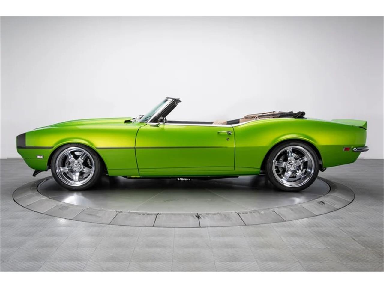 Chevrolet-Camaro-1968-Snakeskin-Green-Tan-34