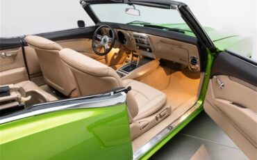 Chevrolet-Camaro-1968-Snakeskin-Green-Tan-5