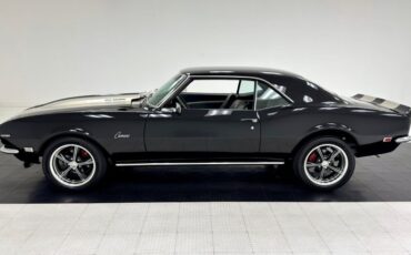 Chevrolet-Camaro-1968-Tuxedo-Black-Dark-Gray-1