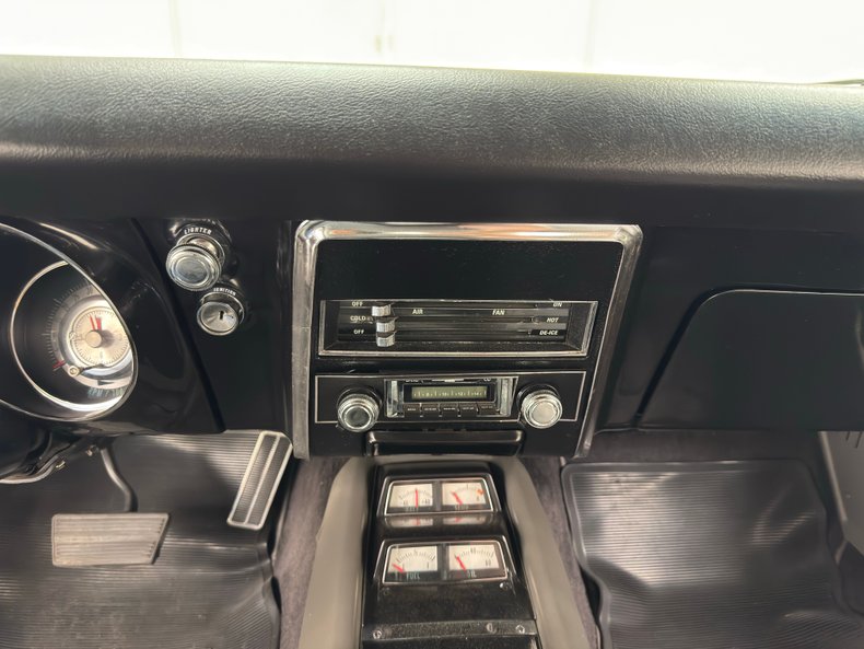 Chevrolet-Camaro-1968-Tuxedo-Black-Dark-Gray-14