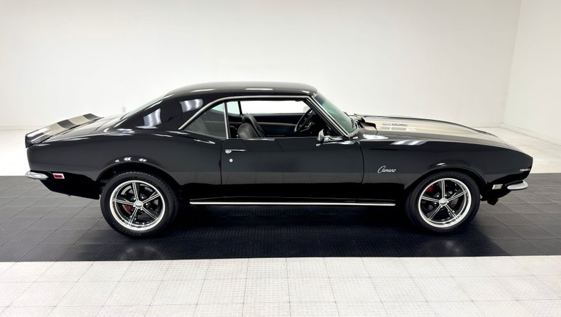 Chevrolet-Camaro-1968-Tuxedo-Black-Dark-Gray-19