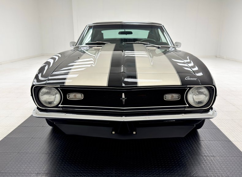 Chevrolet-Camaro-1968-Tuxedo-Black-Dark-Gray-21