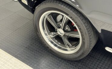 Chevrolet-Camaro-1968-Tuxedo-Black-Dark-Gray-24