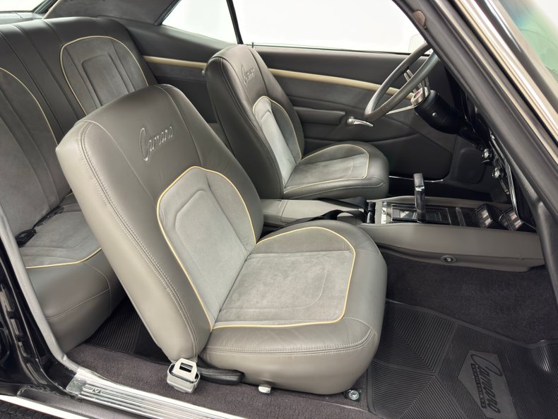 Chevrolet-Camaro-1968-Tuxedo-Black-Dark-Gray-31
