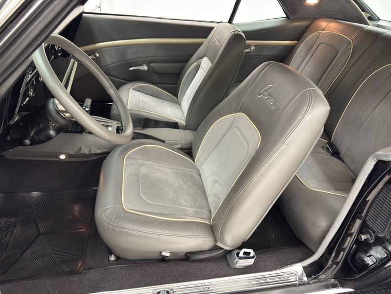 Chevrolet-Camaro-1968-Tuxedo-Black-Dark-Gray-5