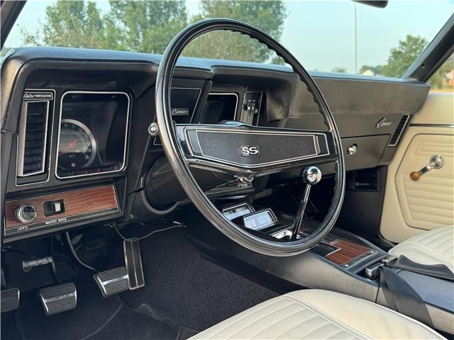 Chevrolet-Camaro-1969-2-Door-Coupe-18