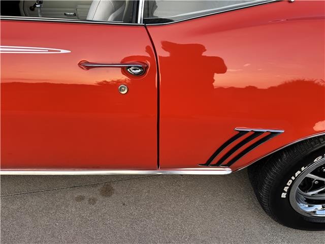Chevrolet-Camaro-1969-2-Door-Coupe-23