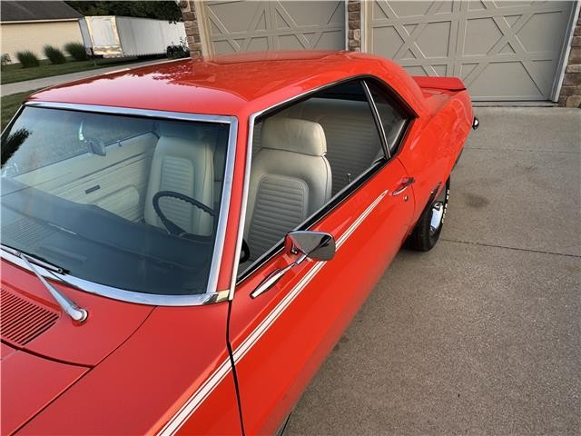 Chevrolet-Camaro-1969-2-Door-Coupe-26