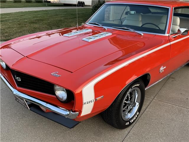 Chevrolet-Camaro-1969-2-Door-Coupe-28