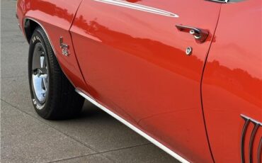 Chevrolet-Camaro-1969-2-Door-Coupe-3