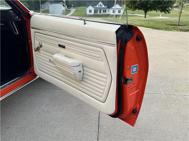Chevrolet-Camaro-1969-2-Door-Coupe-37