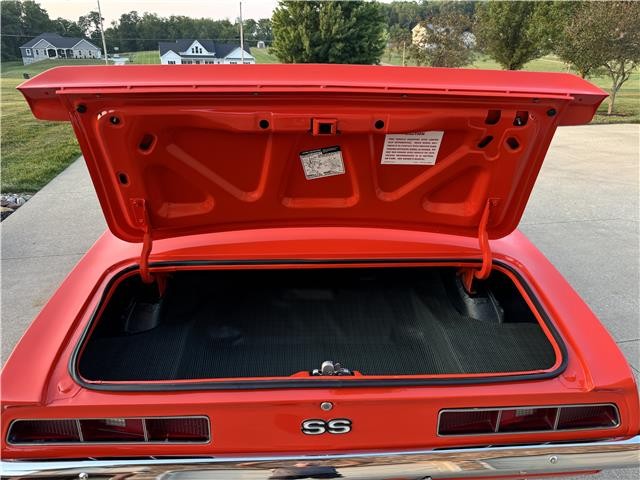 Chevrolet-Camaro-1969-2-Door-Coupe-9