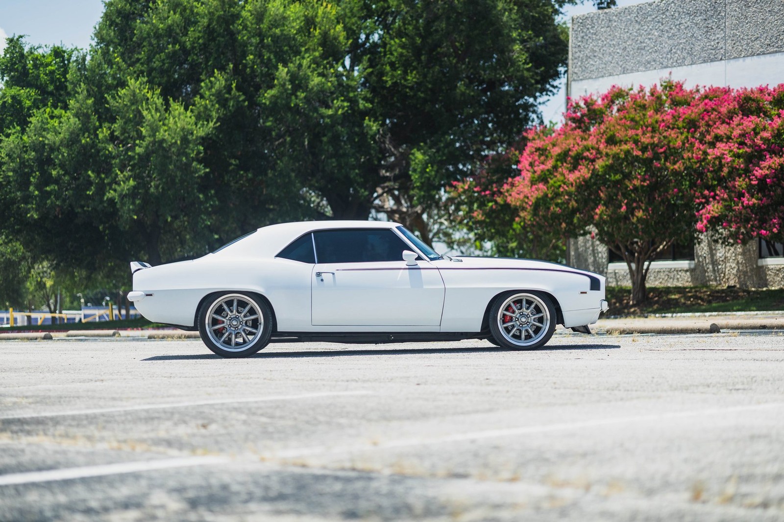 Chevrolet-Camaro-1969-2D-Coupe-13