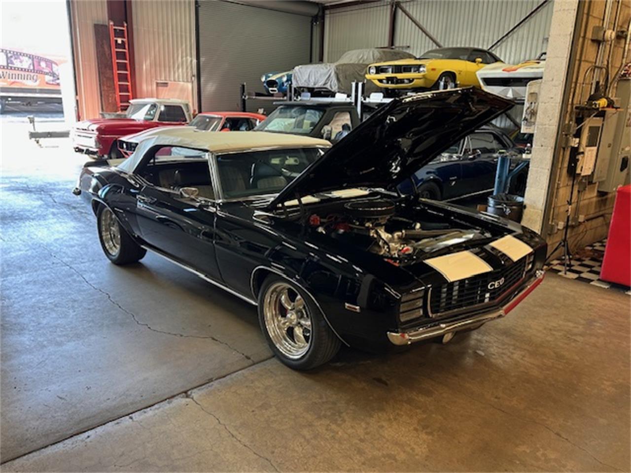 Chevrolet-Camaro-1969-Black-Houndstooth-16
