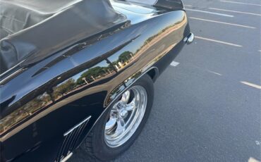 Chevrolet-Camaro-1969-Black-Houndstooth-2