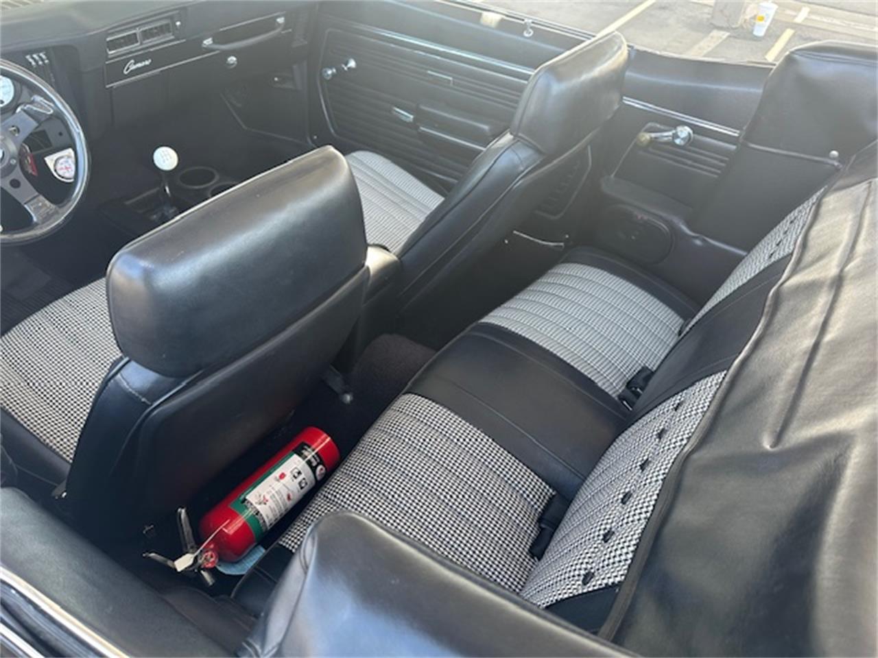 Chevrolet-Camaro-1969-Black-Houndstooth-23