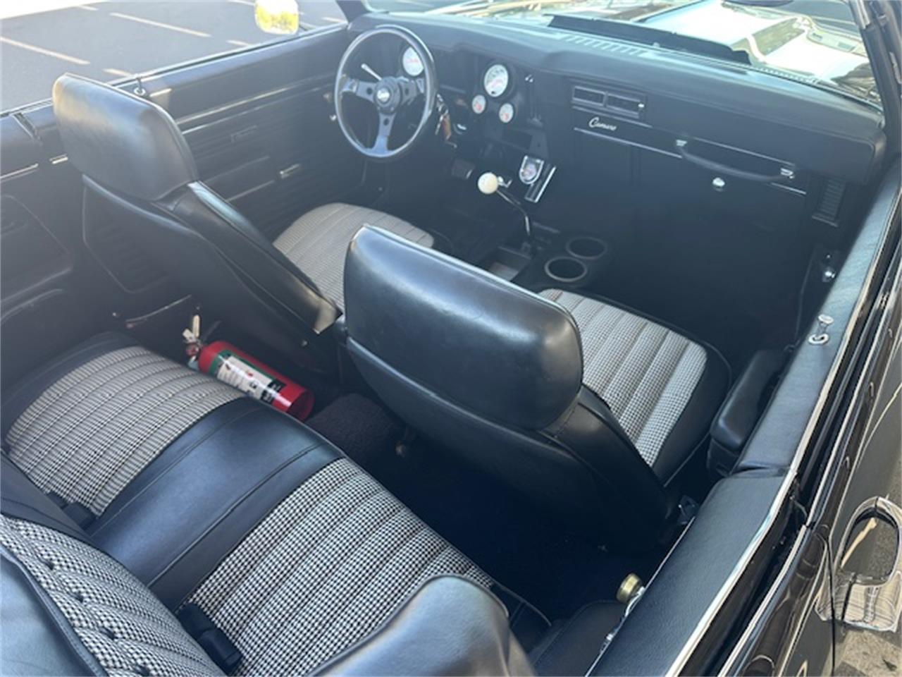 Chevrolet-Camaro-1969-Black-Houndstooth-24