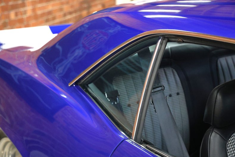 Chevrolet-Camaro-1969-Blue-Metallic-Black-ampamp-White-Ho-29