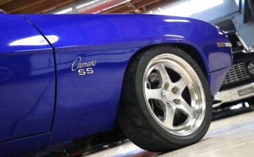 Chevrolet-Camaro-1969-Blue-Metallic-Black-ampamp-White-Ho-37
