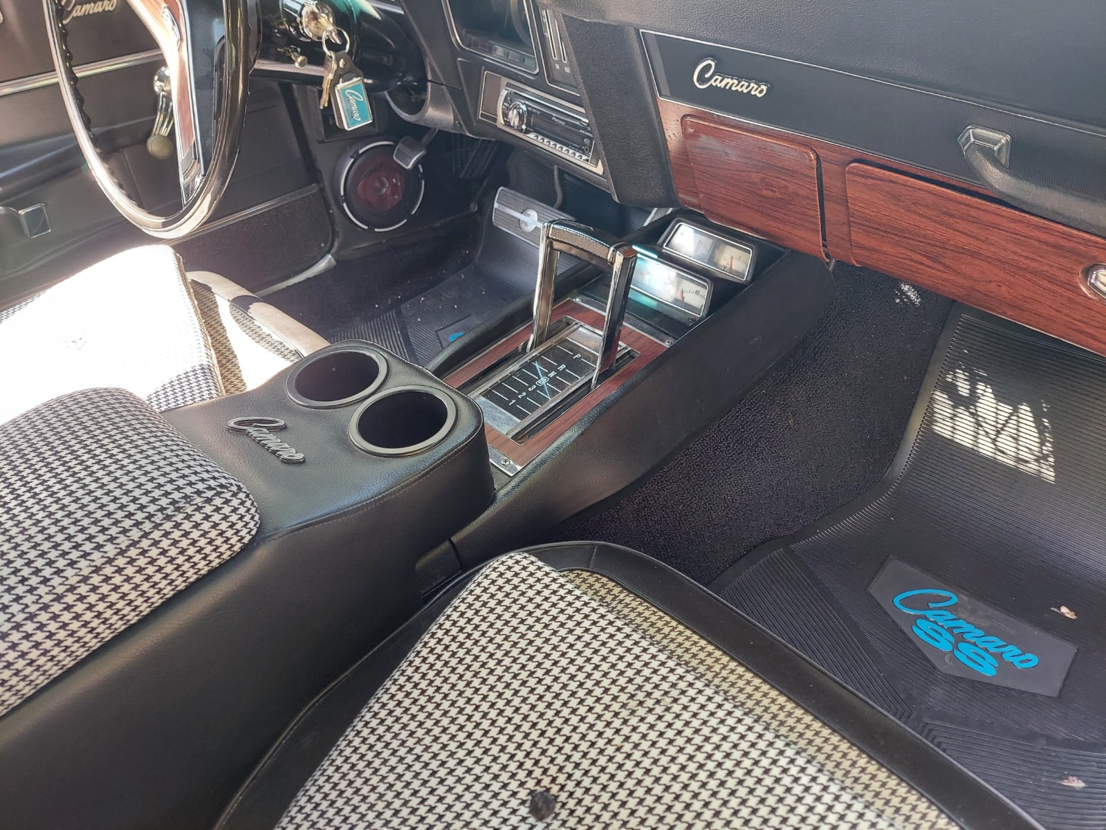 Chevrolet-Camaro-1969-Coupe-11