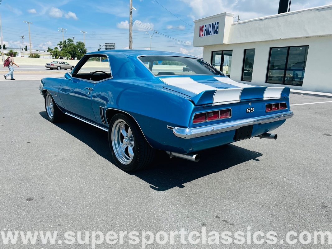 Chevrolet-Camaro-1969-Coupe-2