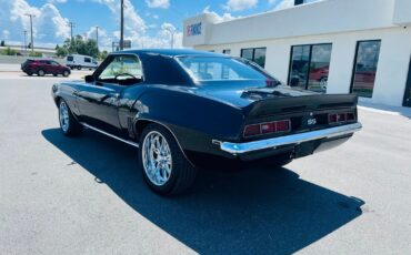 Chevrolet-Camaro-1969-Coupe-2