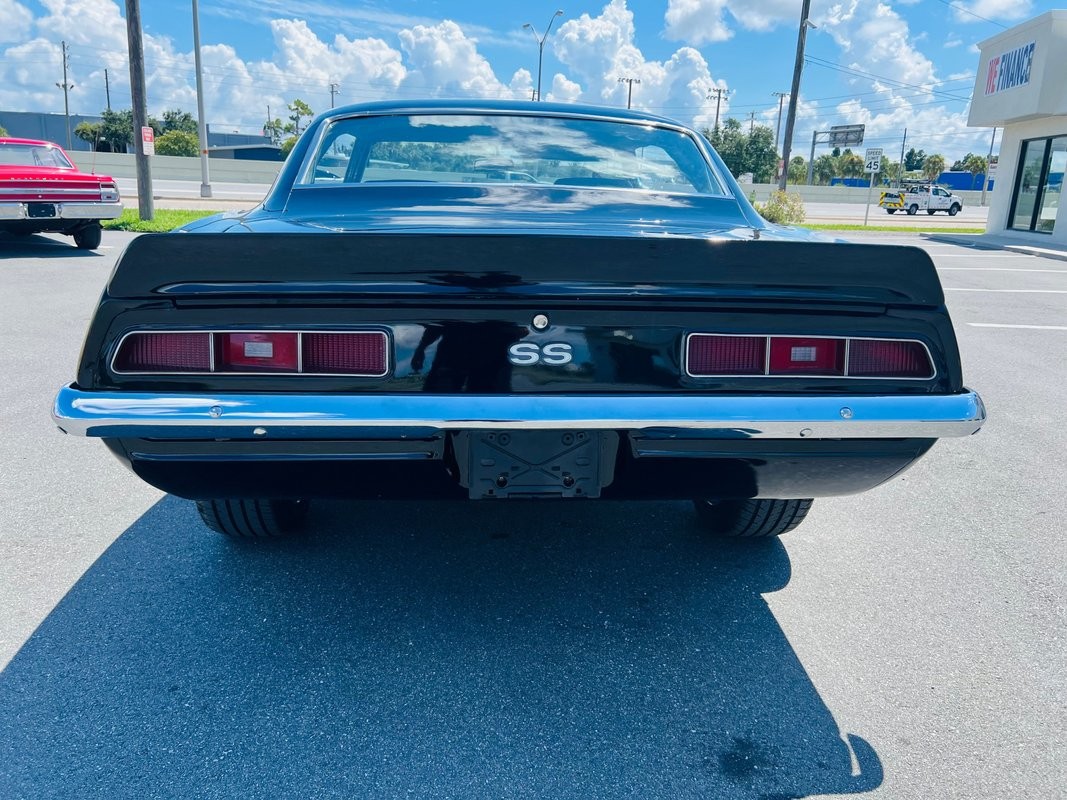 Chevrolet-Camaro-1969-Coupe-3
