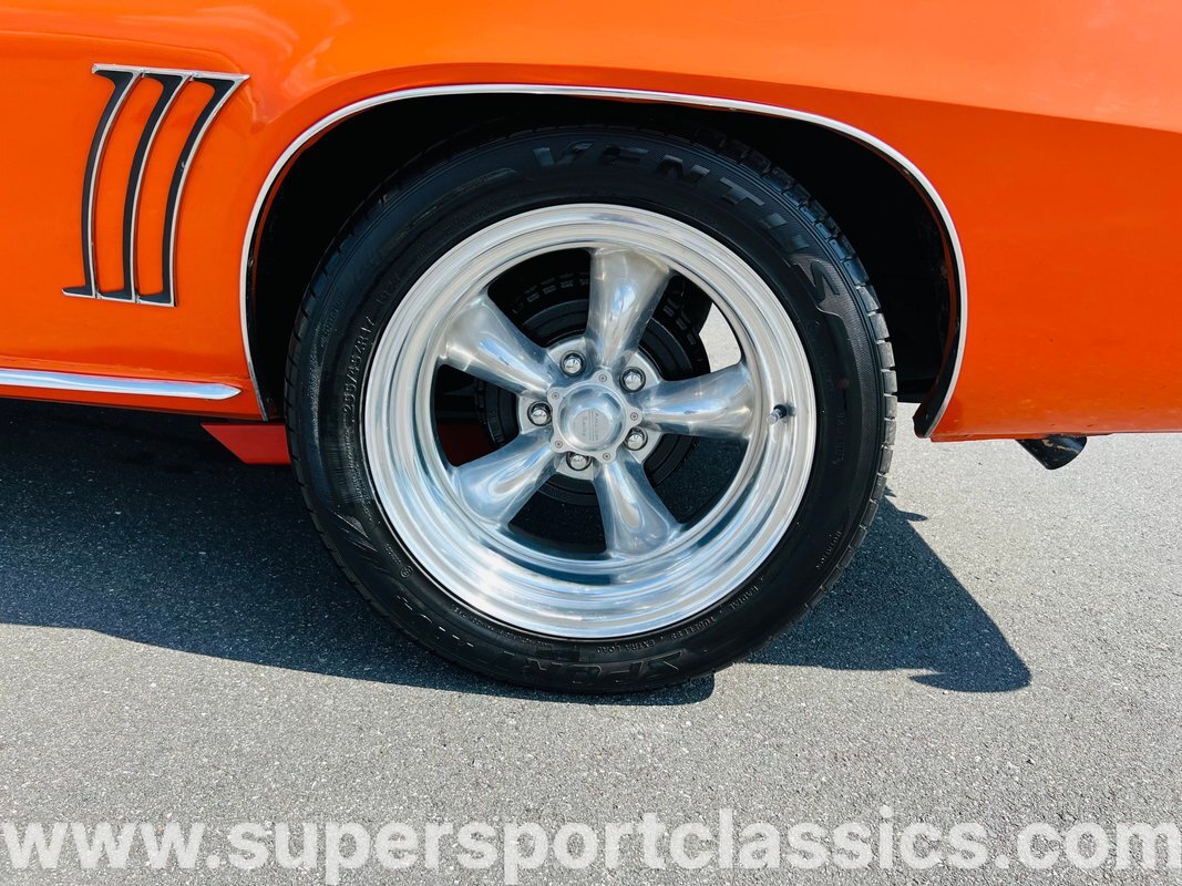 Chevrolet-Camaro-1969-Coupe-32