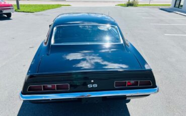 Chevrolet-Camaro-1969-Coupe-4