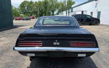 Chevrolet-Camaro-1969-Coupe-5