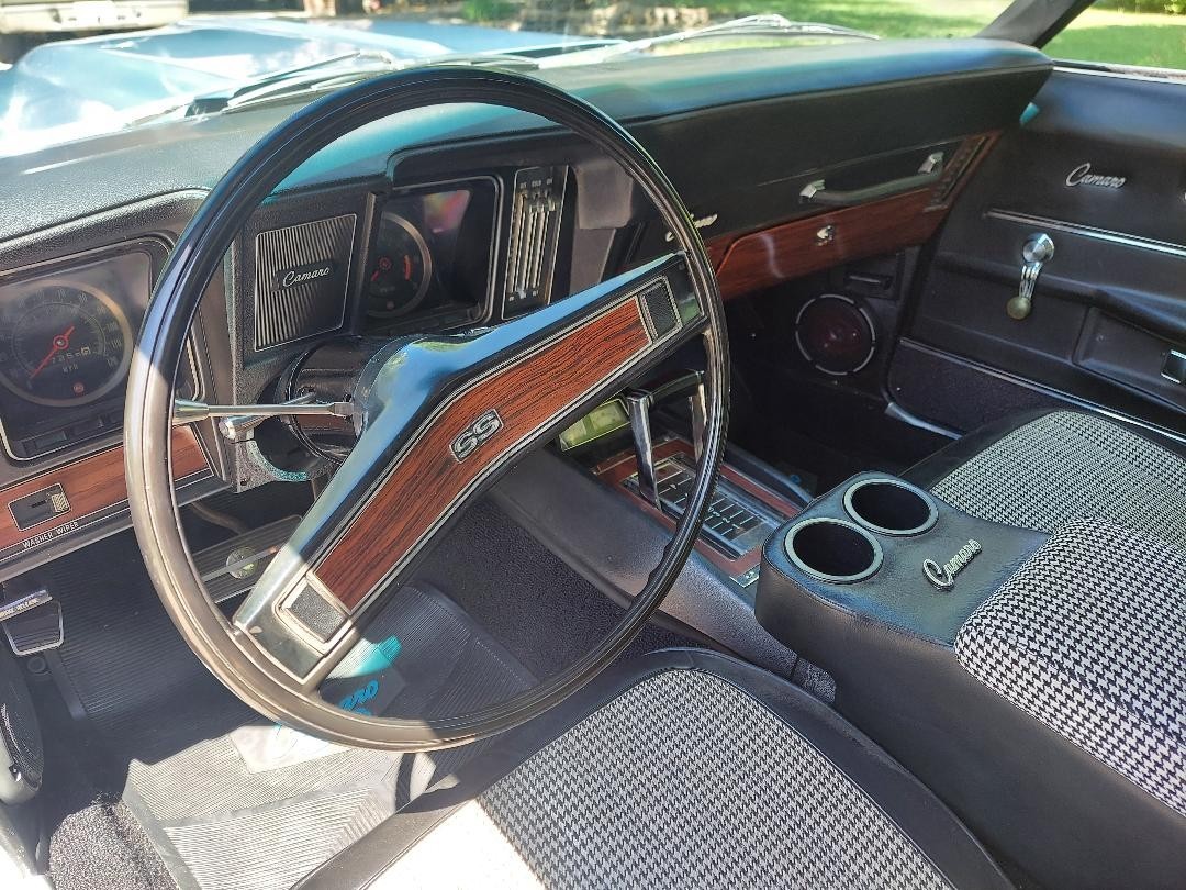 Chevrolet-Camaro-1969-Coupe-9