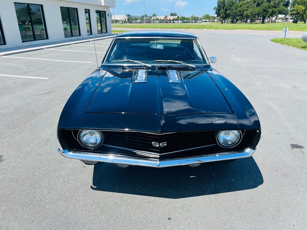 Chevrolet-Camaro-1969-Coupe-9