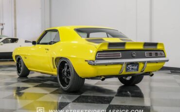 Chevrolet-Camaro-1969-Daytona-Yellow-Black-26
