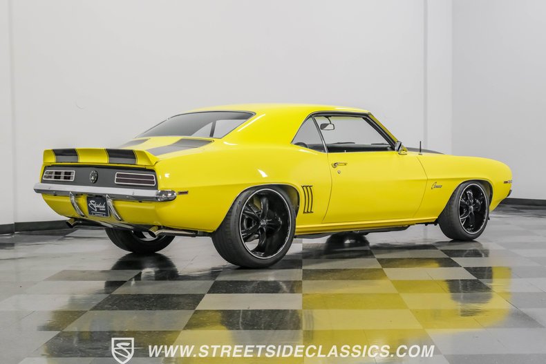 Chevrolet-Camaro-1969-Daytona-Yellow-Black-32