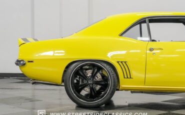 Chevrolet-Camaro-1969-Daytona-Yellow-Black-34