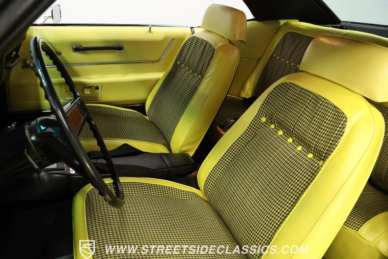 Chevrolet-Camaro-1969-Daytona-Yellow-Yellow-Houndstooth-39