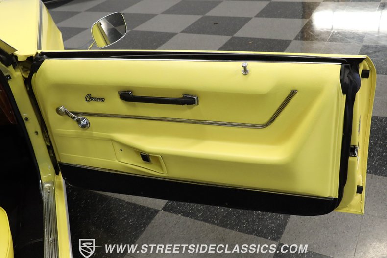 Chevrolet-Camaro-1969-Daytona-Yellow-Yellow-Houndstooth-47