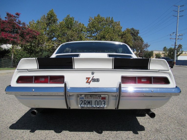 Chevrolet-Camaro-1969-Dover-White-Black-11