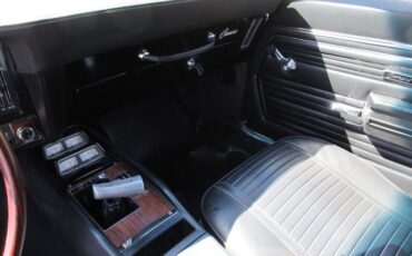 Chevrolet-Camaro-1969-Dover-White-Black-14