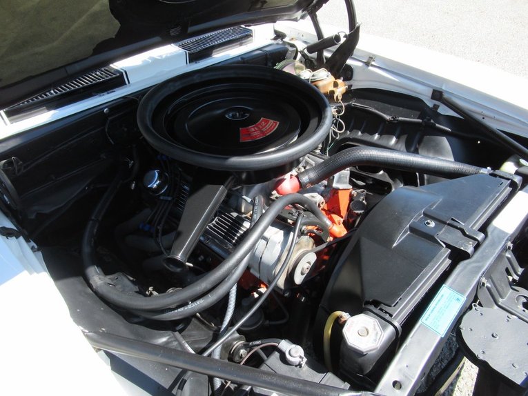Chevrolet-Camaro-1969-Dover-White-Black-18