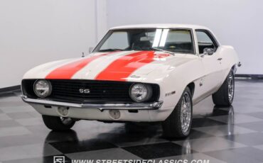 Chevrolet-Camaro-1969-Dover-White-Black-19
