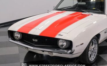 Chevrolet-Camaro-1969-Dover-White-Black-20