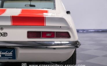 Chevrolet-Camaro-1969-Dover-White-Black-28