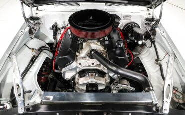 Chevrolet-Camaro-1969-Dover-White-Black-3