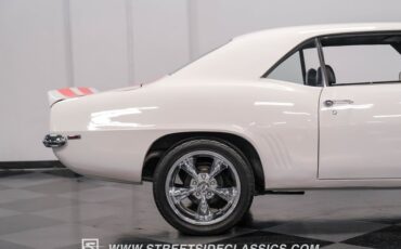Chevrolet-Camaro-1969-Dover-White-Black-30