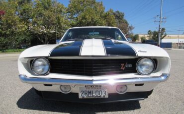 Chevrolet-Camaro-1969-Dover-White-Black-8