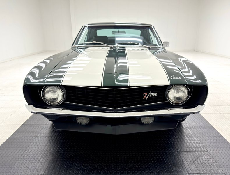 Chevrolet-Camaro-1969-Fathom-Green-Black-13