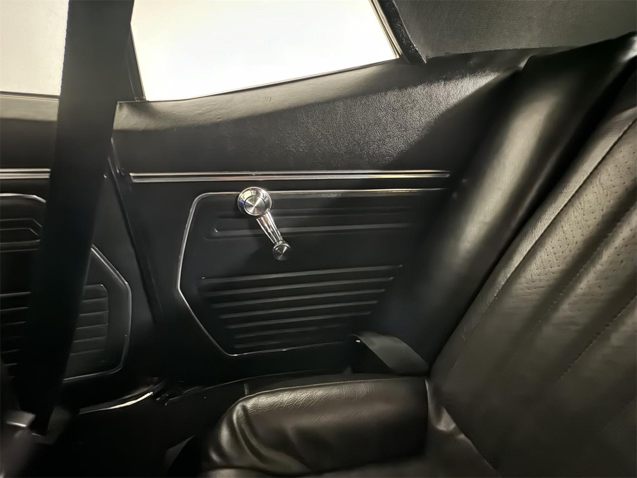 Chevrolet-Camaro-1969-Glossy-Orion-Silver-Black-10