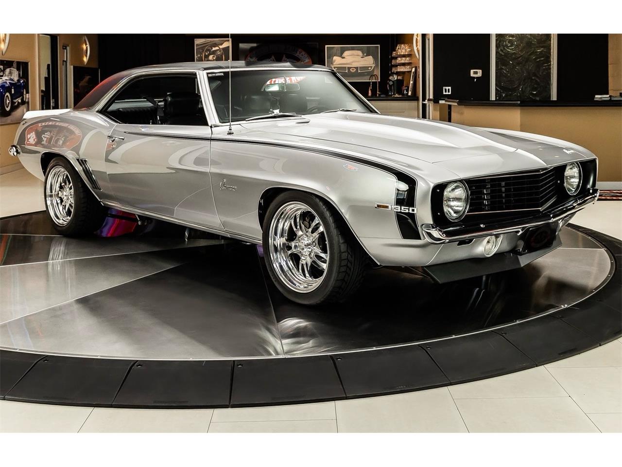 Chevrolet-Camaro-1969-Glossy-Orion-Silver-Black-18