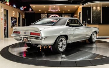 Chevrolet-Camaro-1969-Glossy-Orion-Silver-Black-19